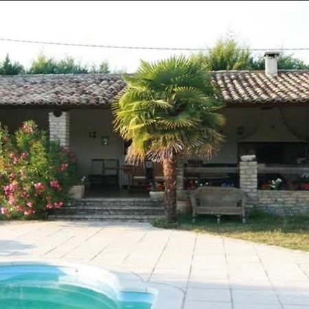 Вилла Le Cabanon Des Cigales Provencale Puymeras Экстерьер фото