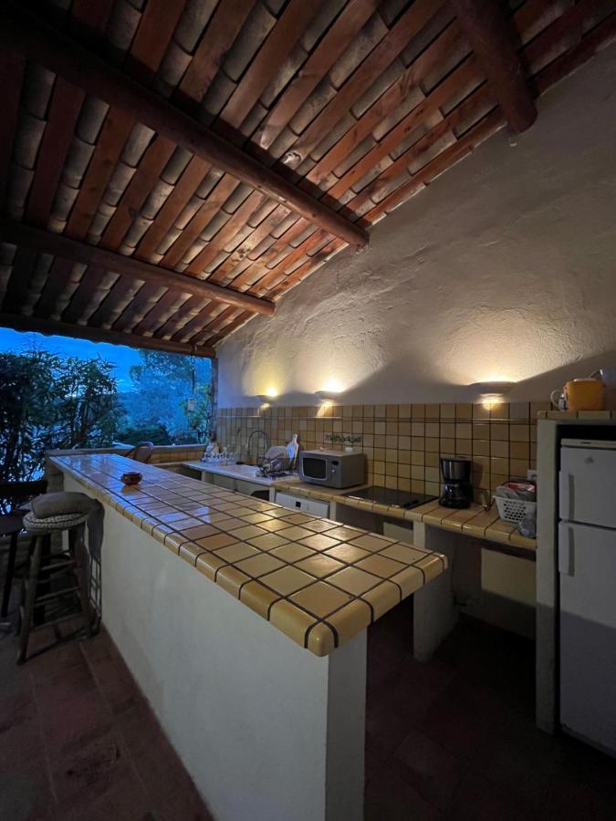 Вилла Le Cabanon Des Cigales Provencale Puymeras Экстерьер фото