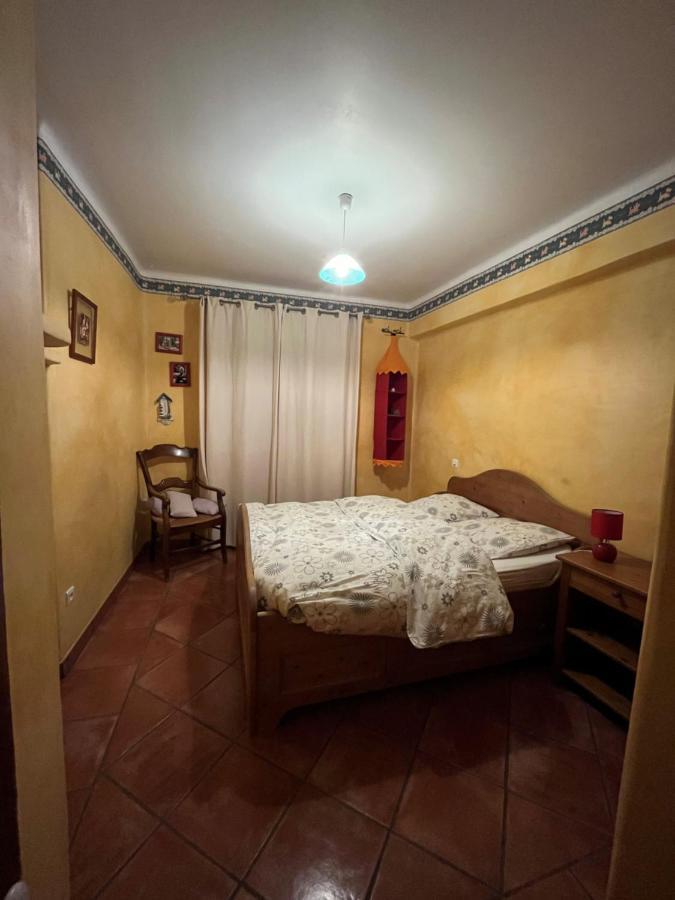 Вилла Le Cabanon Des Cigales Provencale Puymeras Экстерьер фото