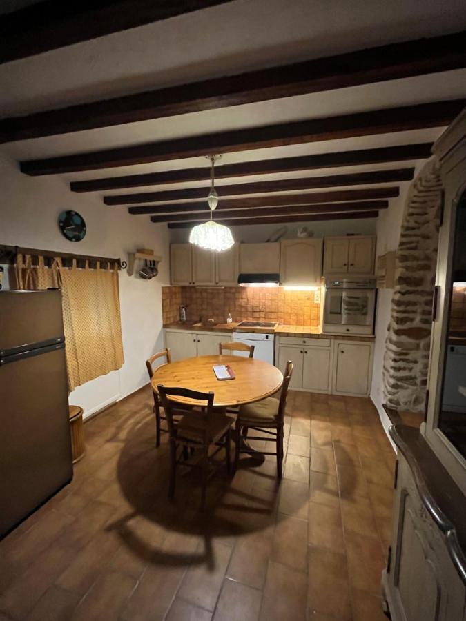Вилла Le Cabanon Des Cigales Provencale Puymeras Экстерьер фото