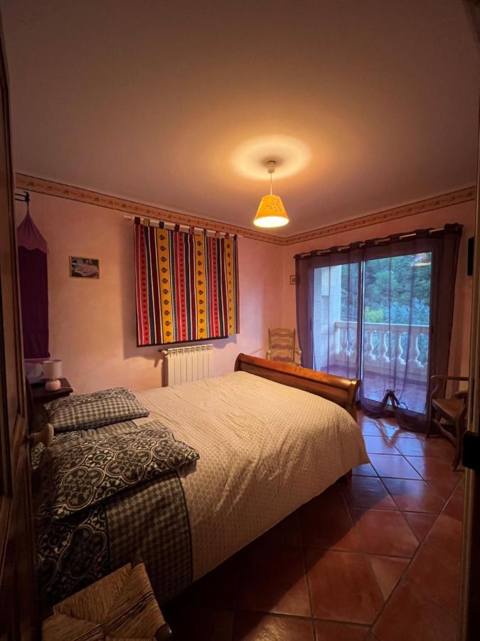 Вилла Le Cabanon Des Cigales Provencale Puymeras Экстерьер фото