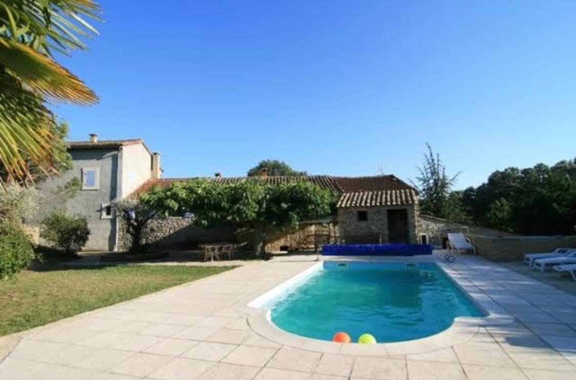 Вилла Le Cabanon Des Cigales Provencale Puymeras Экстерьер фото